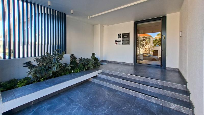 2 Bedroom Property for Sale in Sea Point Western Cape
